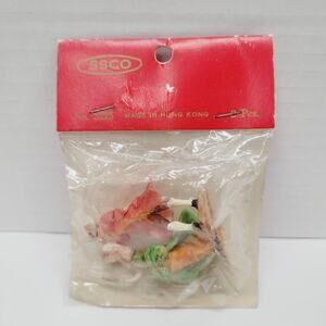 Vintage SSCO Colonial Man Women Figures Ball Room Doll House Hong Kong NOS